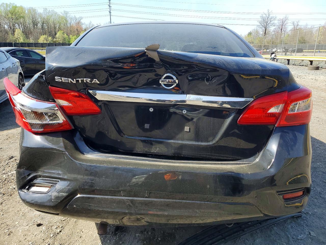 2017 Nissan Sentra S - zdjęcie 6