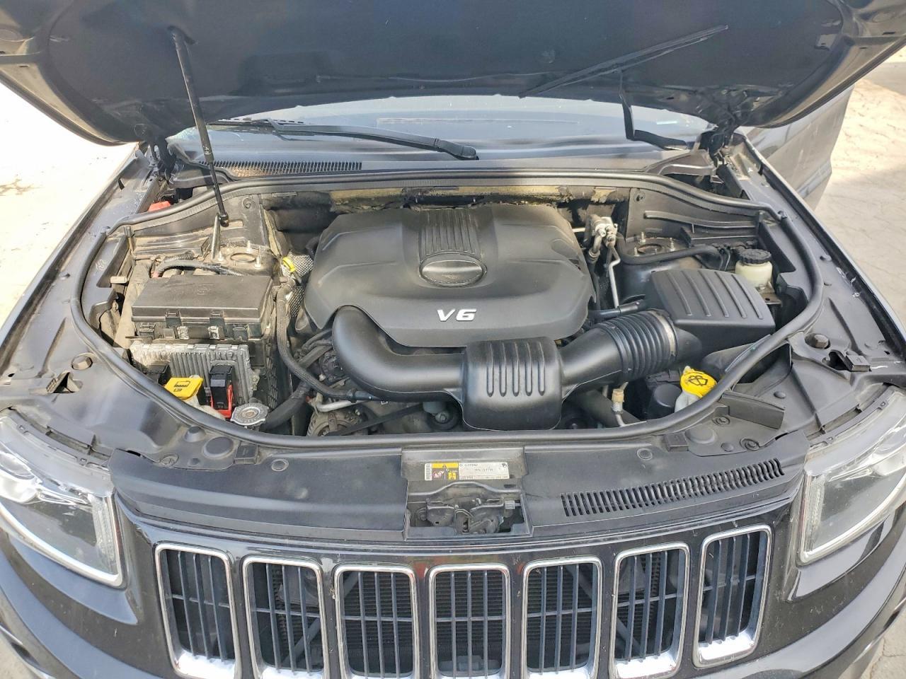 2015 Jeep Grand Cherokee Laredo - zdjęcie 12