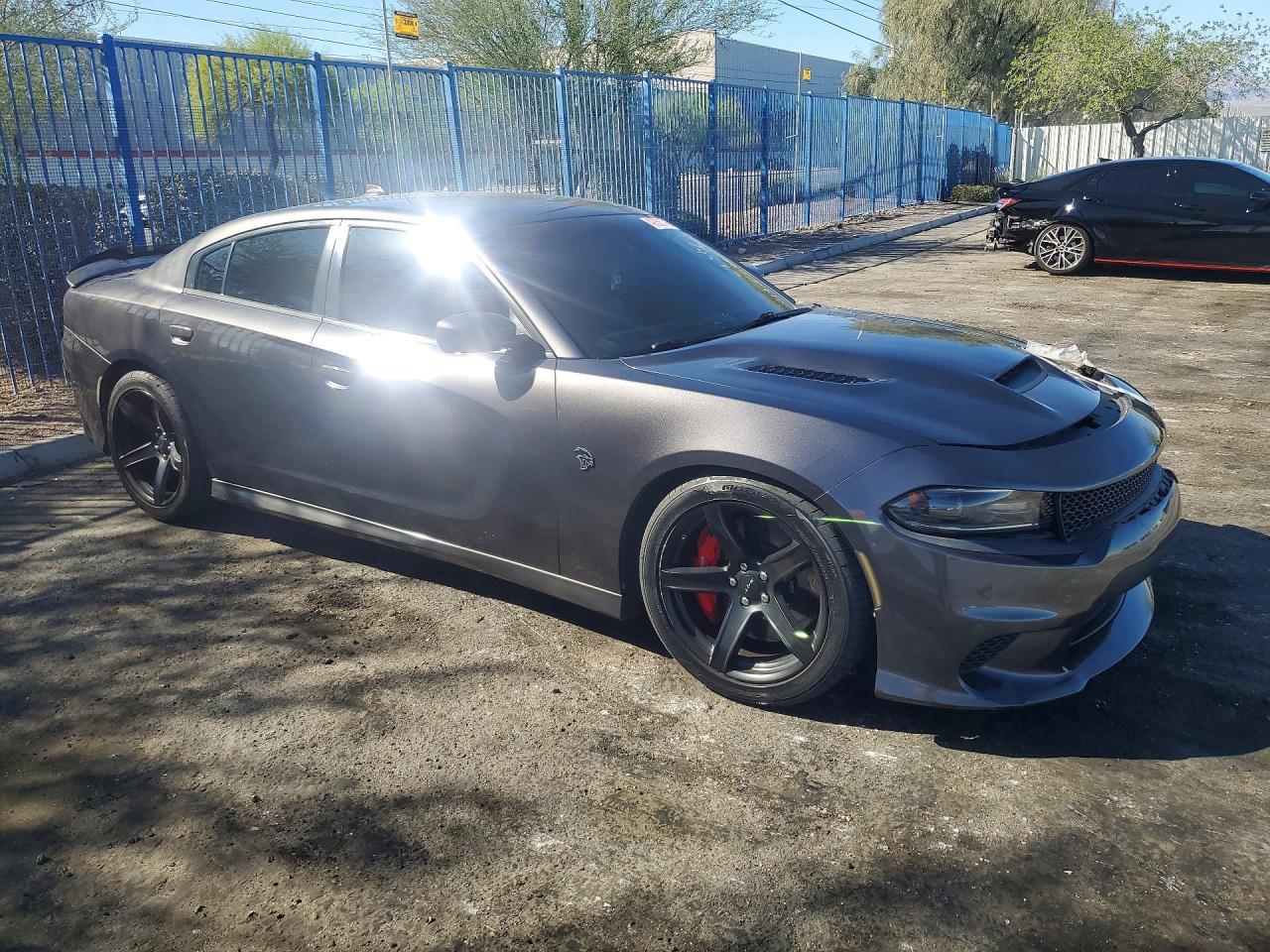 2016 Dodge Charger Srt Hellcat - zdjęcie 4