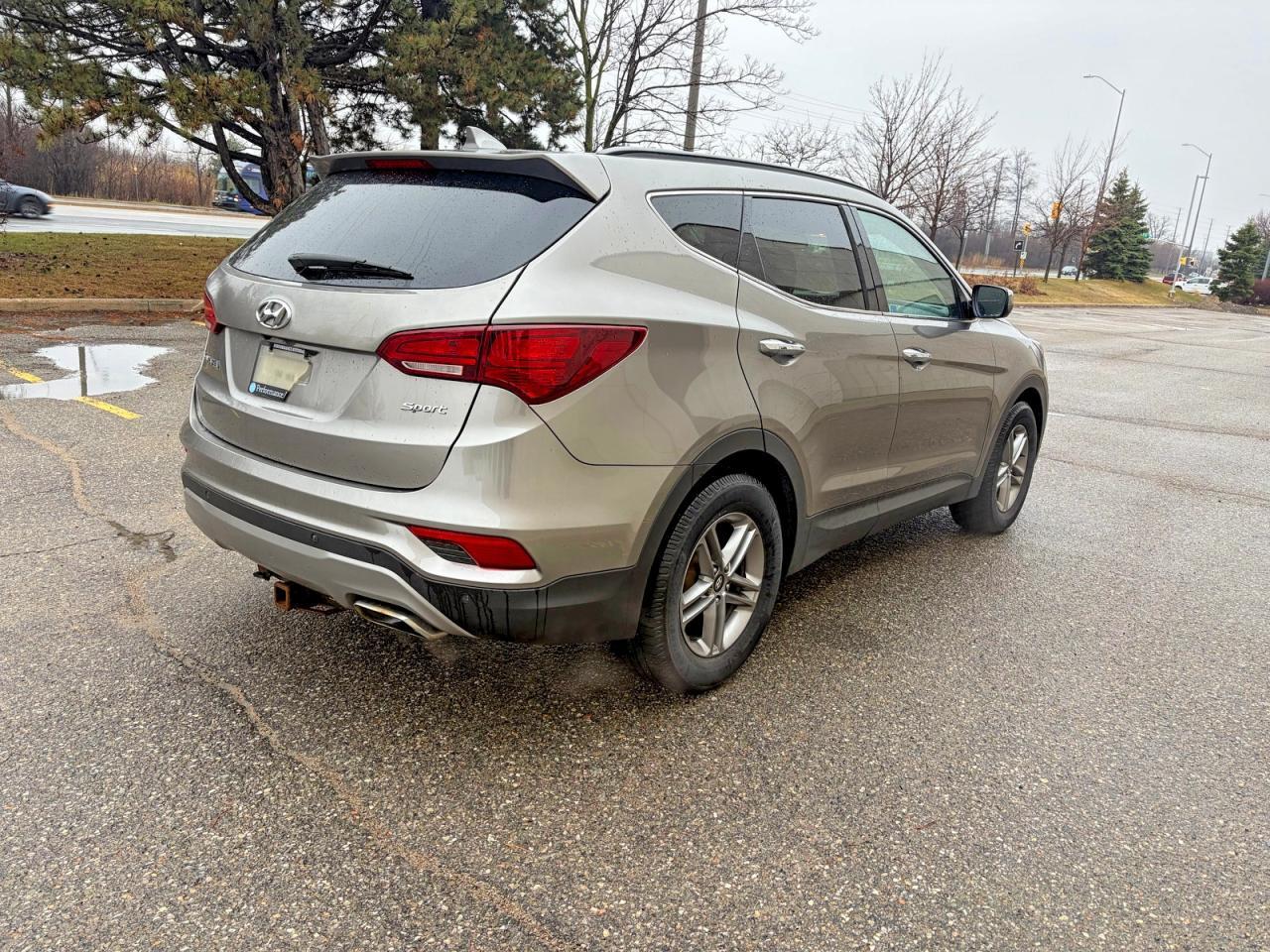 2017 Hyundai Santa Fe Sport 2.4L - zdjęcie 4