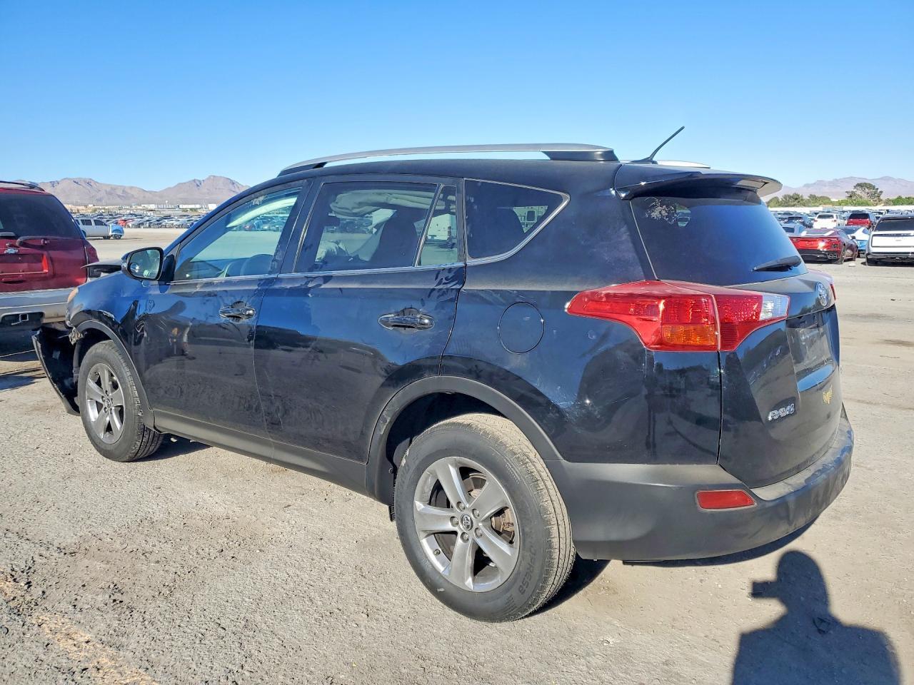 2015 Toyota Rav4 Xle - zdjęcie 2