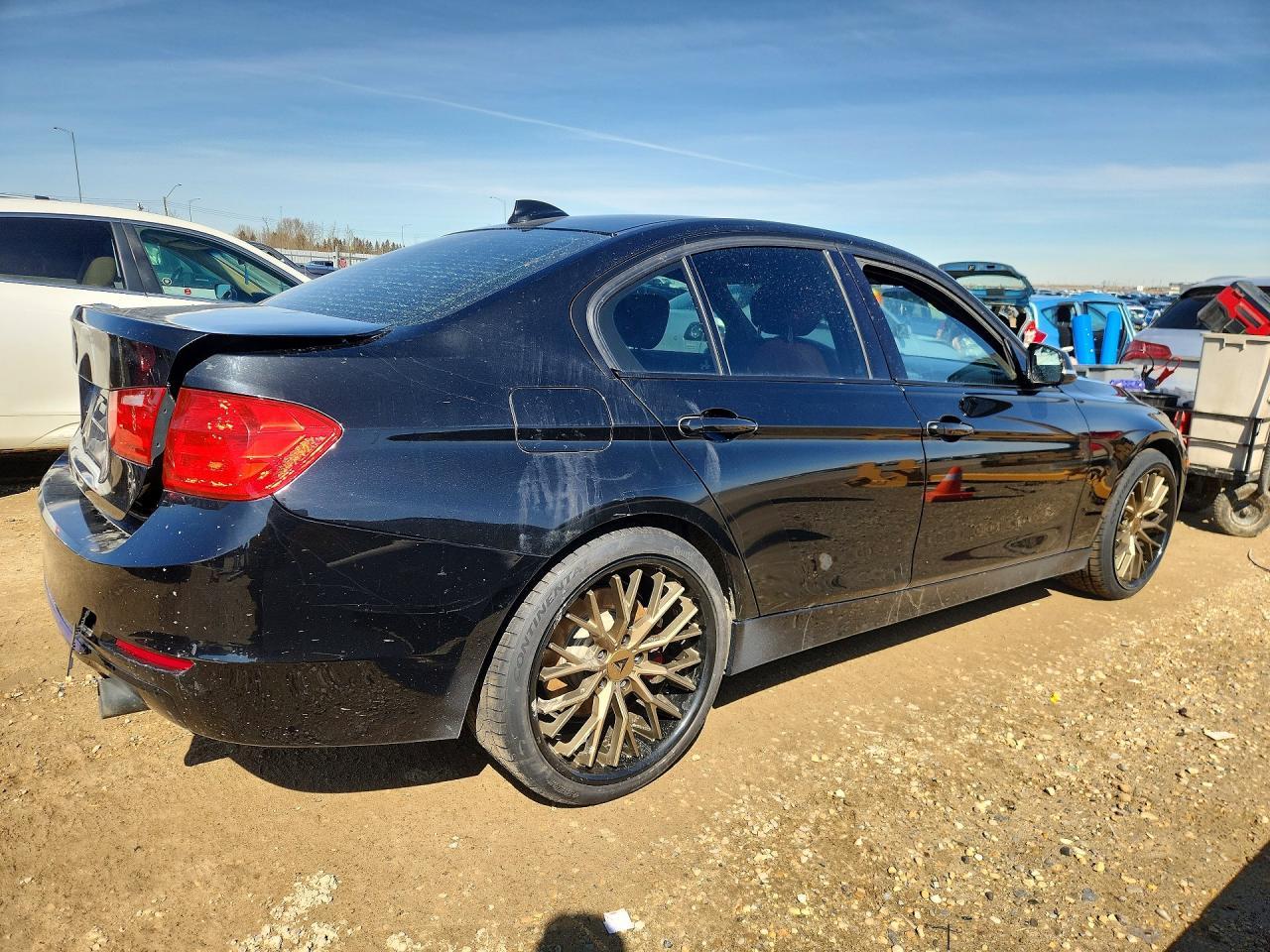 2013 BMW 335 Xi - zdjęcie 3