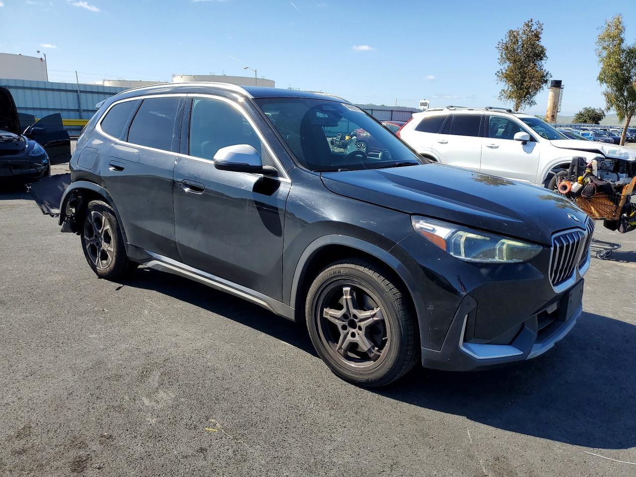 2024 BMW X1 xDrive28I - zdjęcie 4