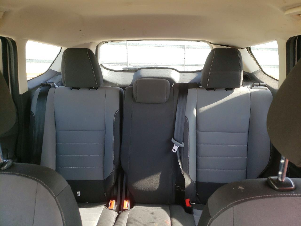 2017 Ford Escape S - zdjęcie 10