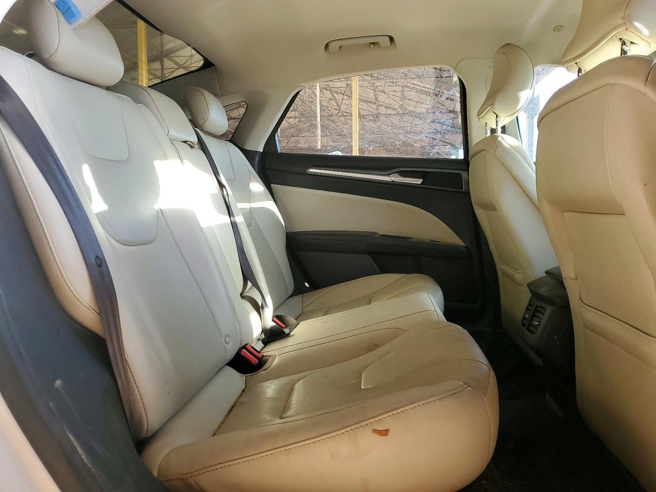 2016 Ford Fusion Titanium Phev - zdjęcie 10