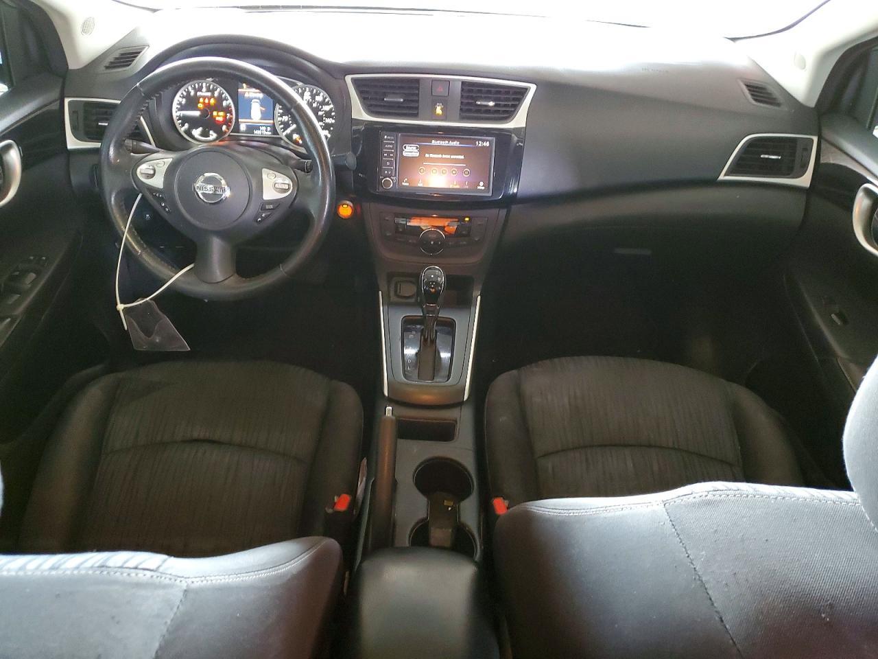 2019 Nissan Sentra Sv - zdjęcie 8