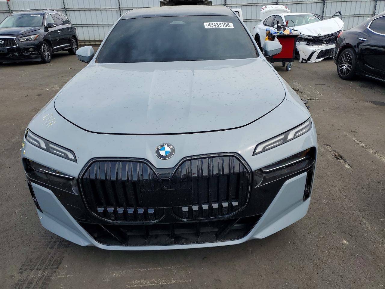 2024 BMW 740 I - zdjęcie 5