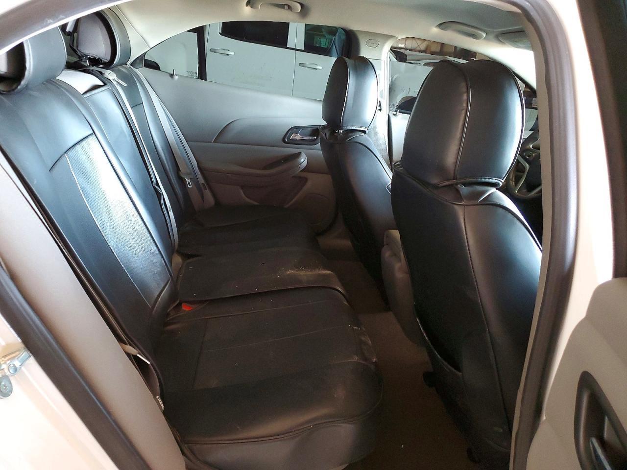 2013 Chevrolet Malibu Ls - zdjęcie 10