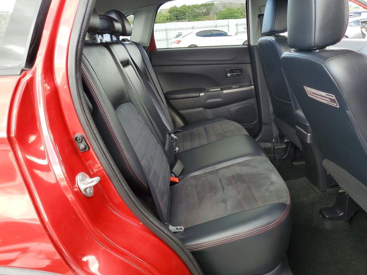 2018 Mitsubishi Outlander Sport Es - zdjęcie 11