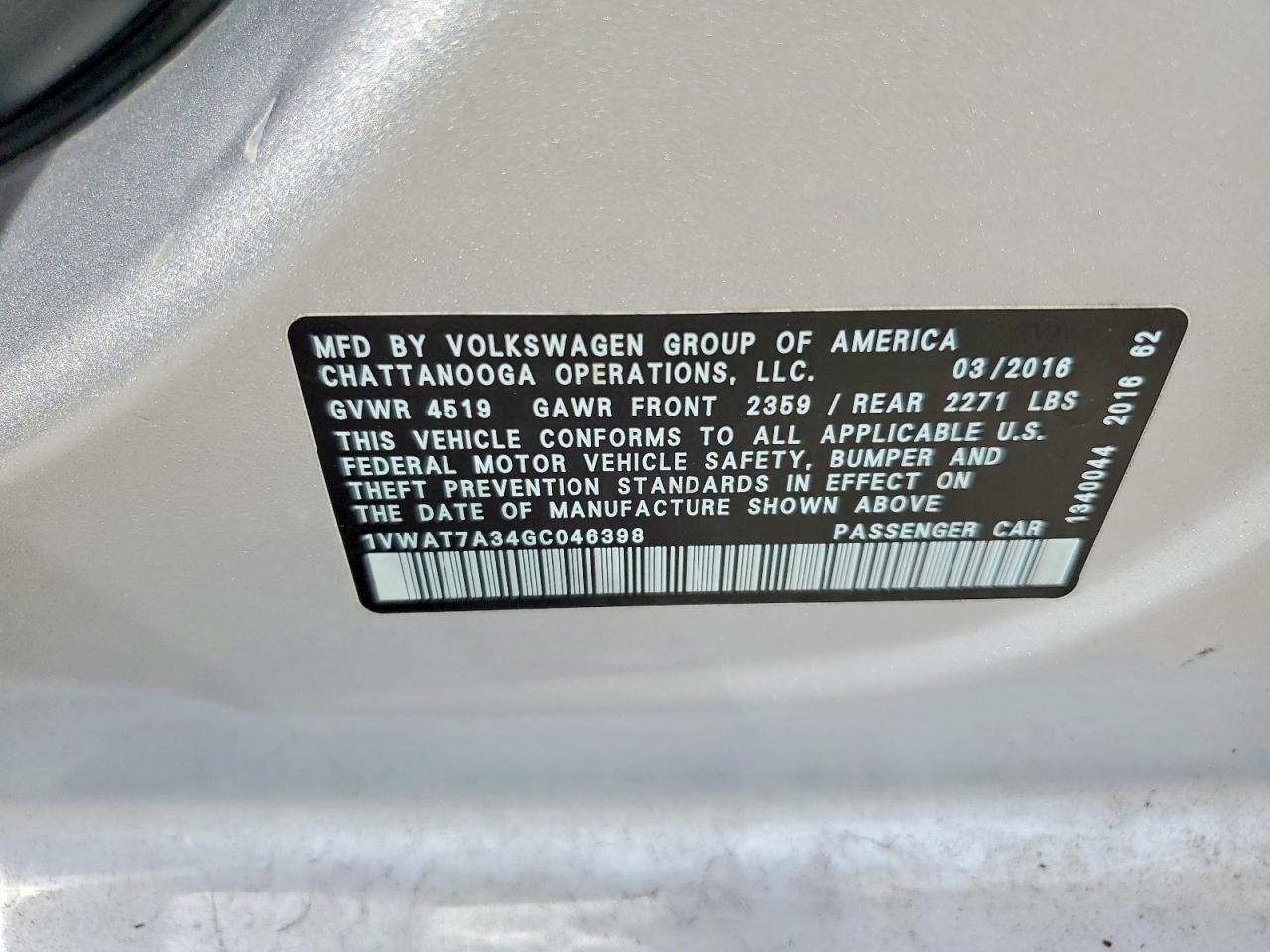 2016 Volkswagen Passat S - zdjęcie 12