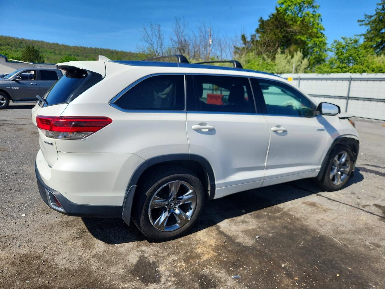 2018 Toyota Highlander Hybrid Limited Platinum - zdjęcie 3