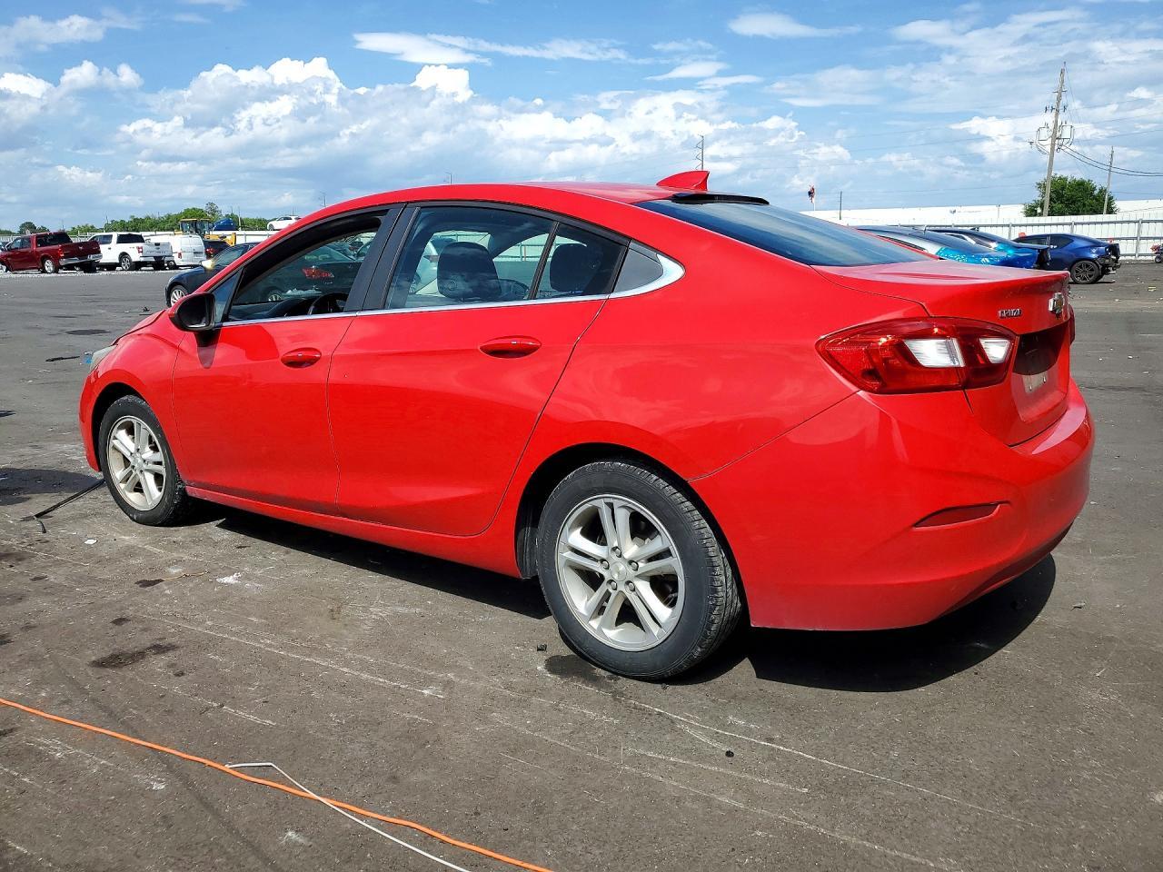 2017 Chevrolet Cruze Lt - zdjęcie 2