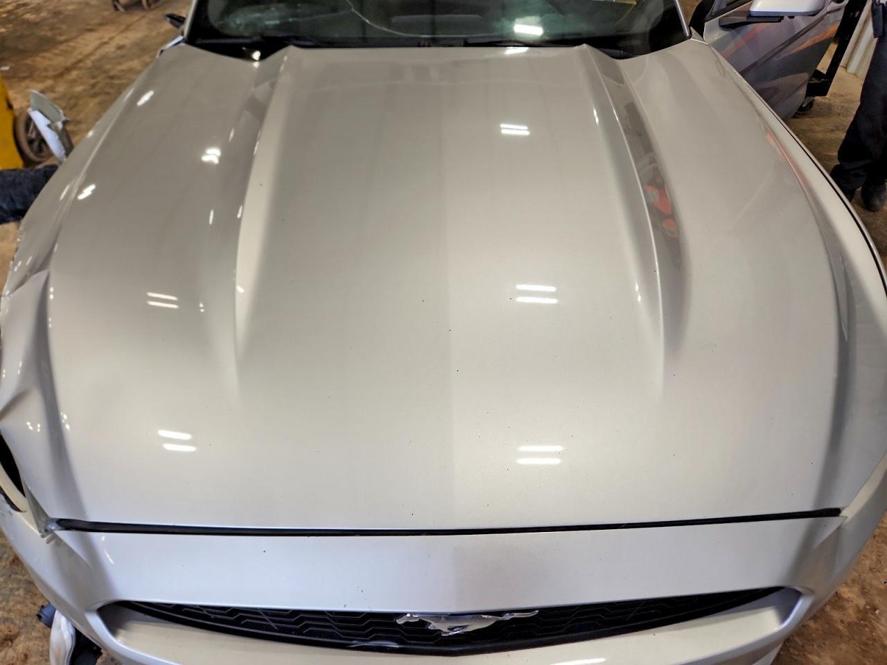 2016 Ford Mustang - zdjęcie 11