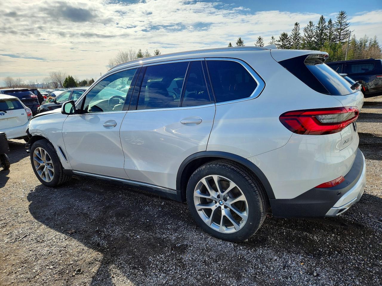 2019 BMW X5 xDrive40I - zdjęcie 2