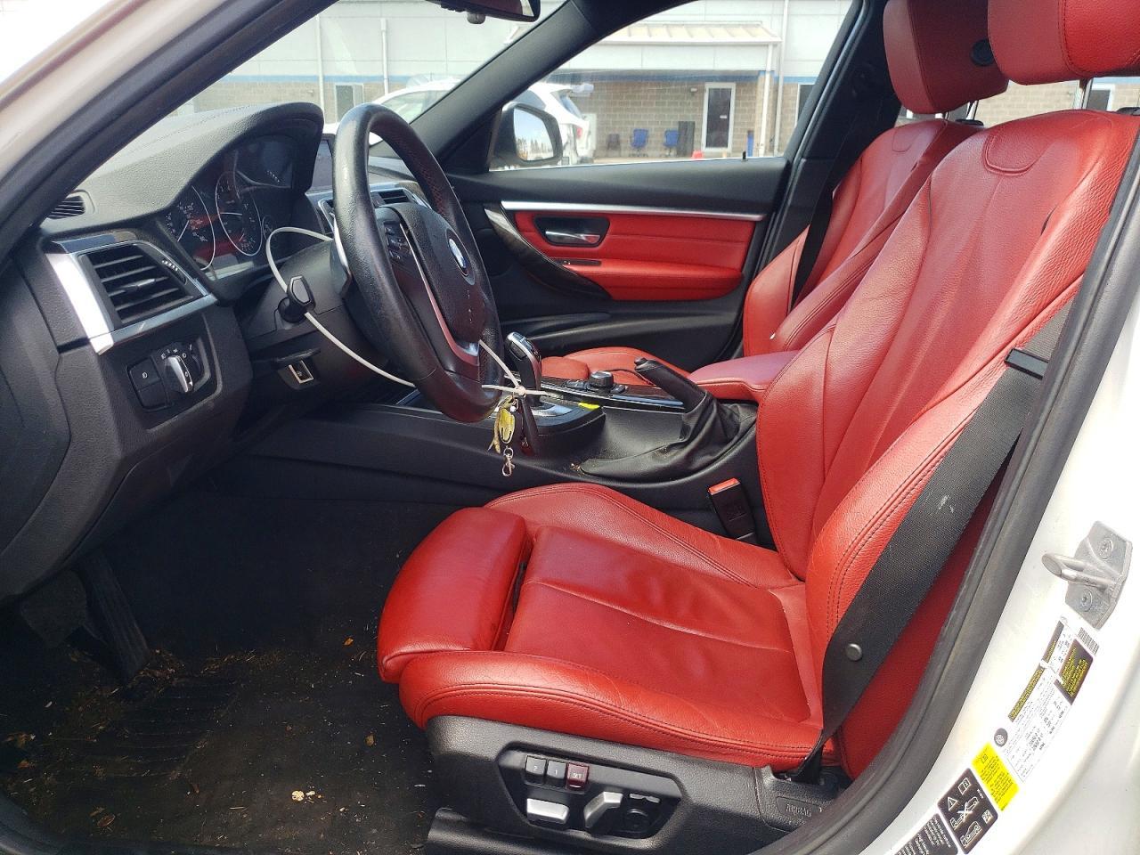 2018 BMW Seria 3 330i - zdjęcie 7