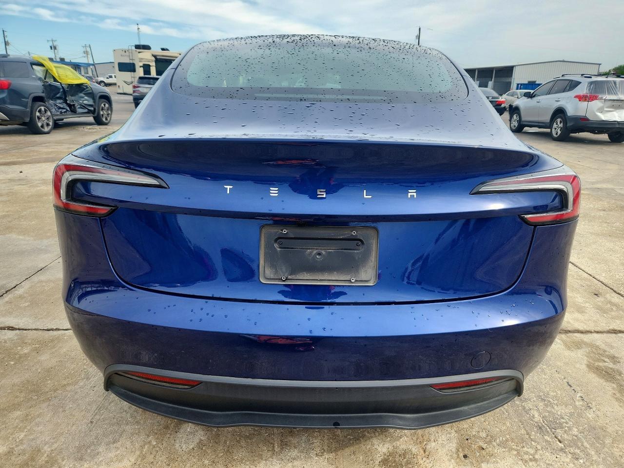 2025 Tesla Model 3 - zdjęcie 6