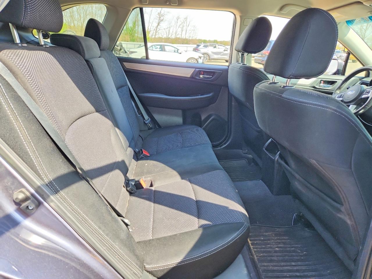 2015 Subaru Outback 2.5I Premium - zdjęcie 10