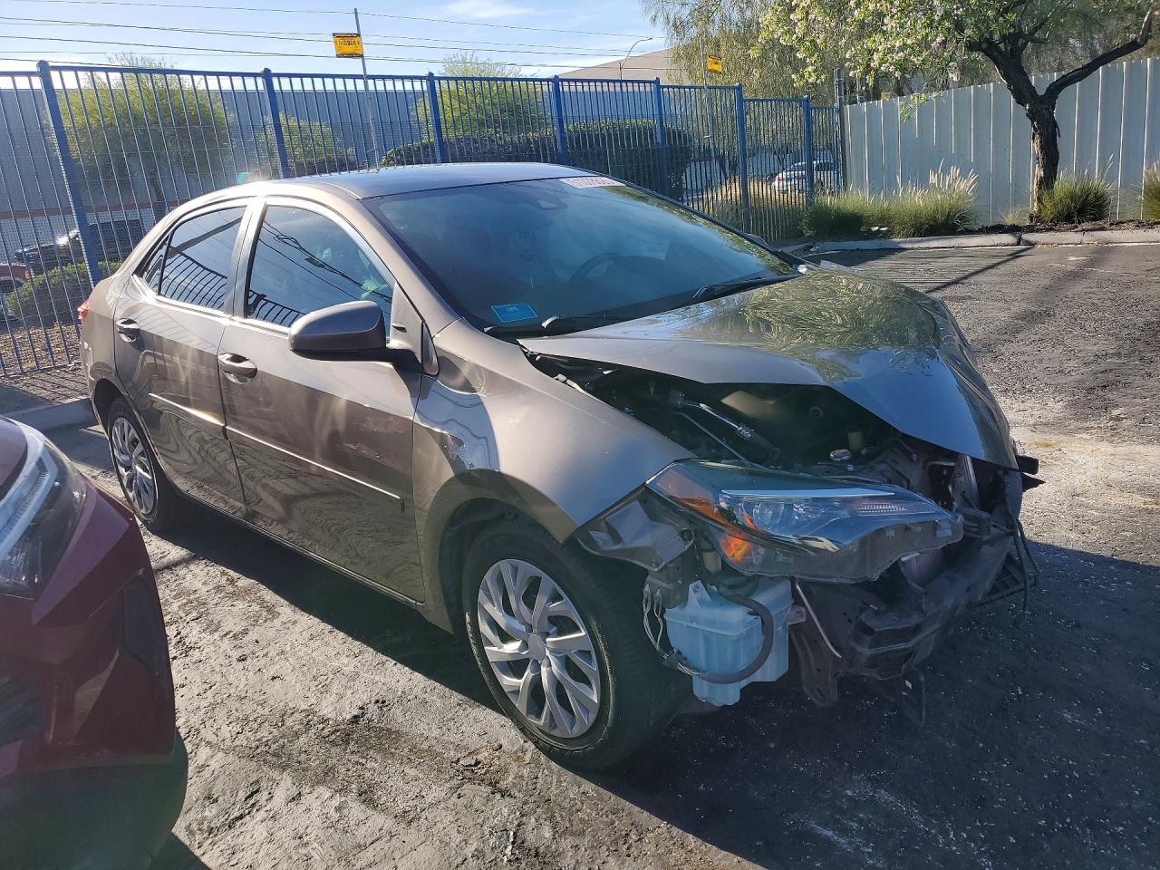 Toyota Corolla - zdjęcie 4