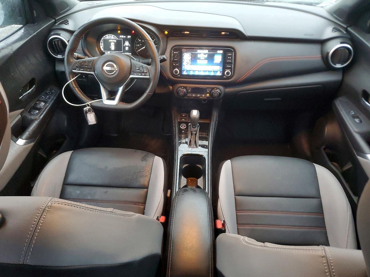 2023 Nissan Kicks Sr - zdjęcie 8
