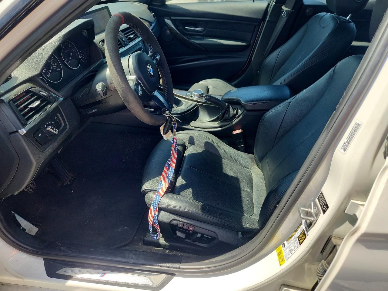 2015 BMW 335 I - zdjęcie 7
