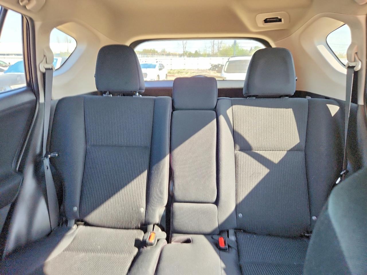 2017 Toyota Rav4 Le - zdjęcie 10