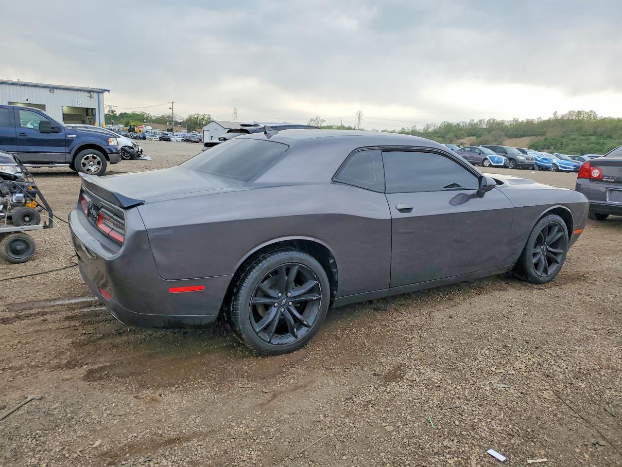 2018 Dodge Challenger Sxt - zdjęcie 3