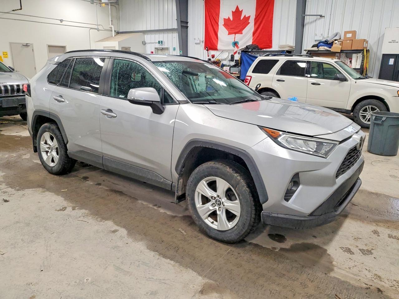 2019 Toyota Rav4 Xle - zdjęcie 4