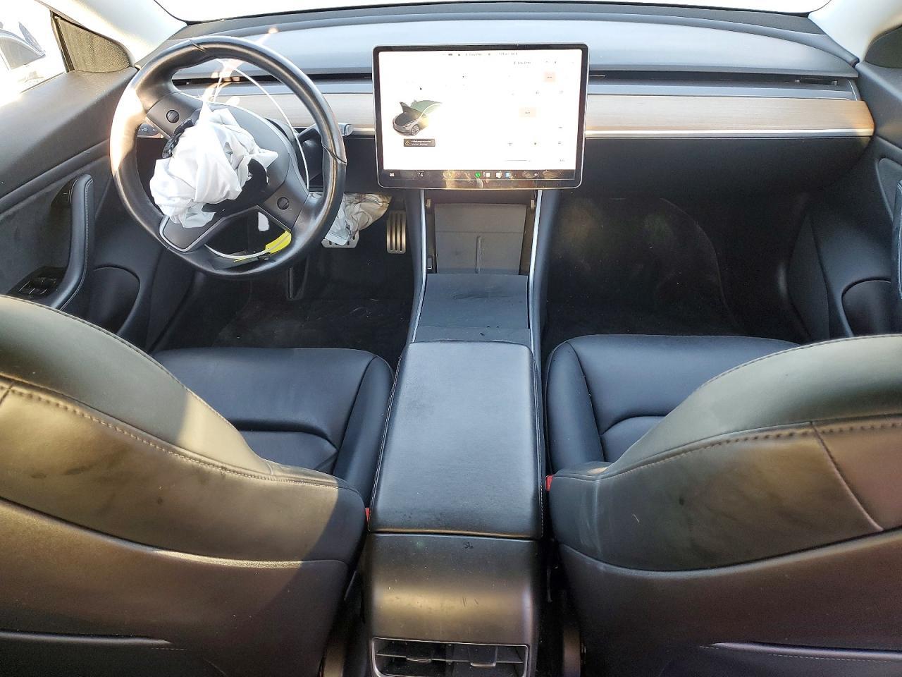 2019 Tesla Model 3 - zdjęcie 8