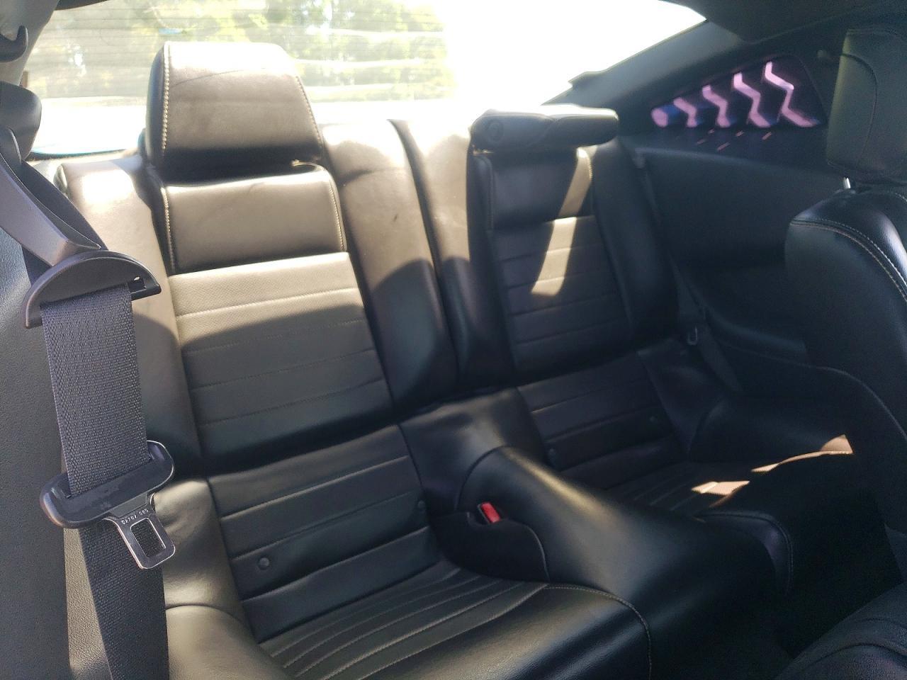 2014 Ford Mustang 2D - zdjęcie 10
