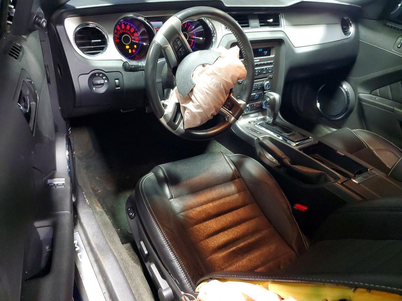2014 Ford Mustang - zdjęcie 8