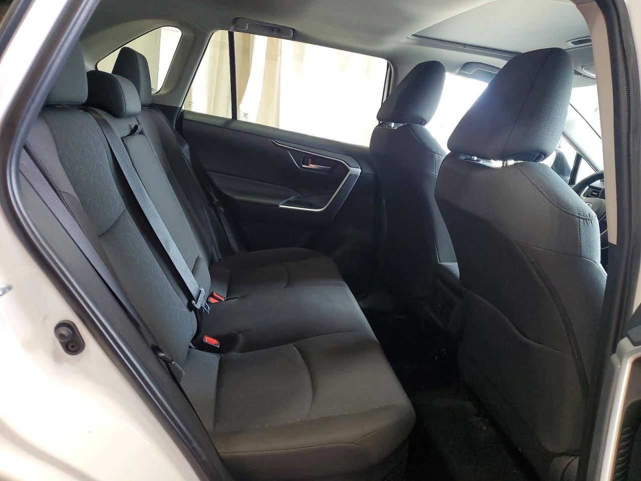 2025 Toyota Rav4 Hybrid Xle - zdjęcie 11