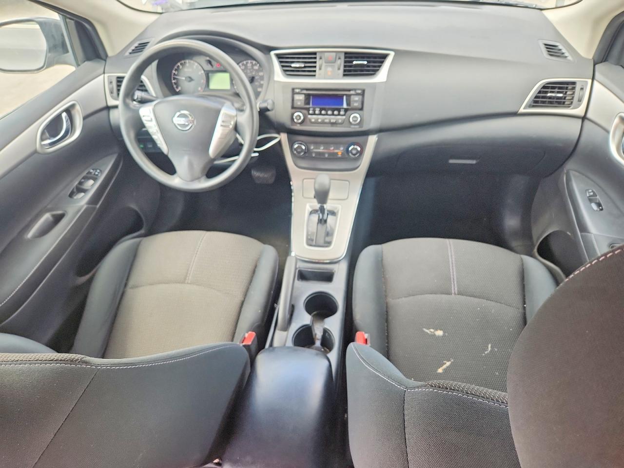 2015 Nissan Sentra S - zdjęcie 8