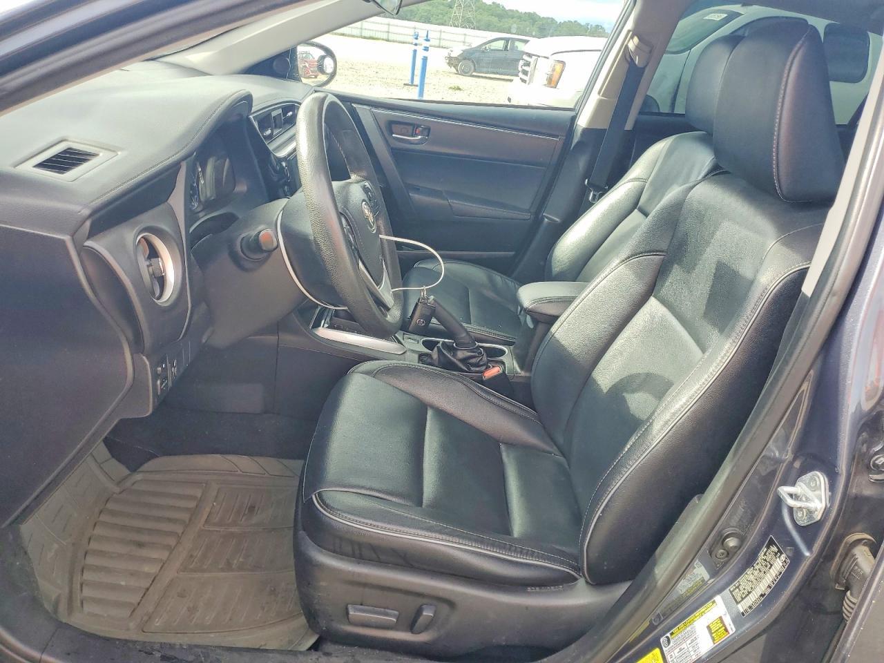 2017 Toyota Corolla Xle - zdjęcie 7