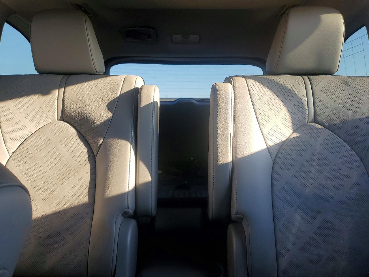 2022 Toyota Highlander Platinum - zdjęcie 10