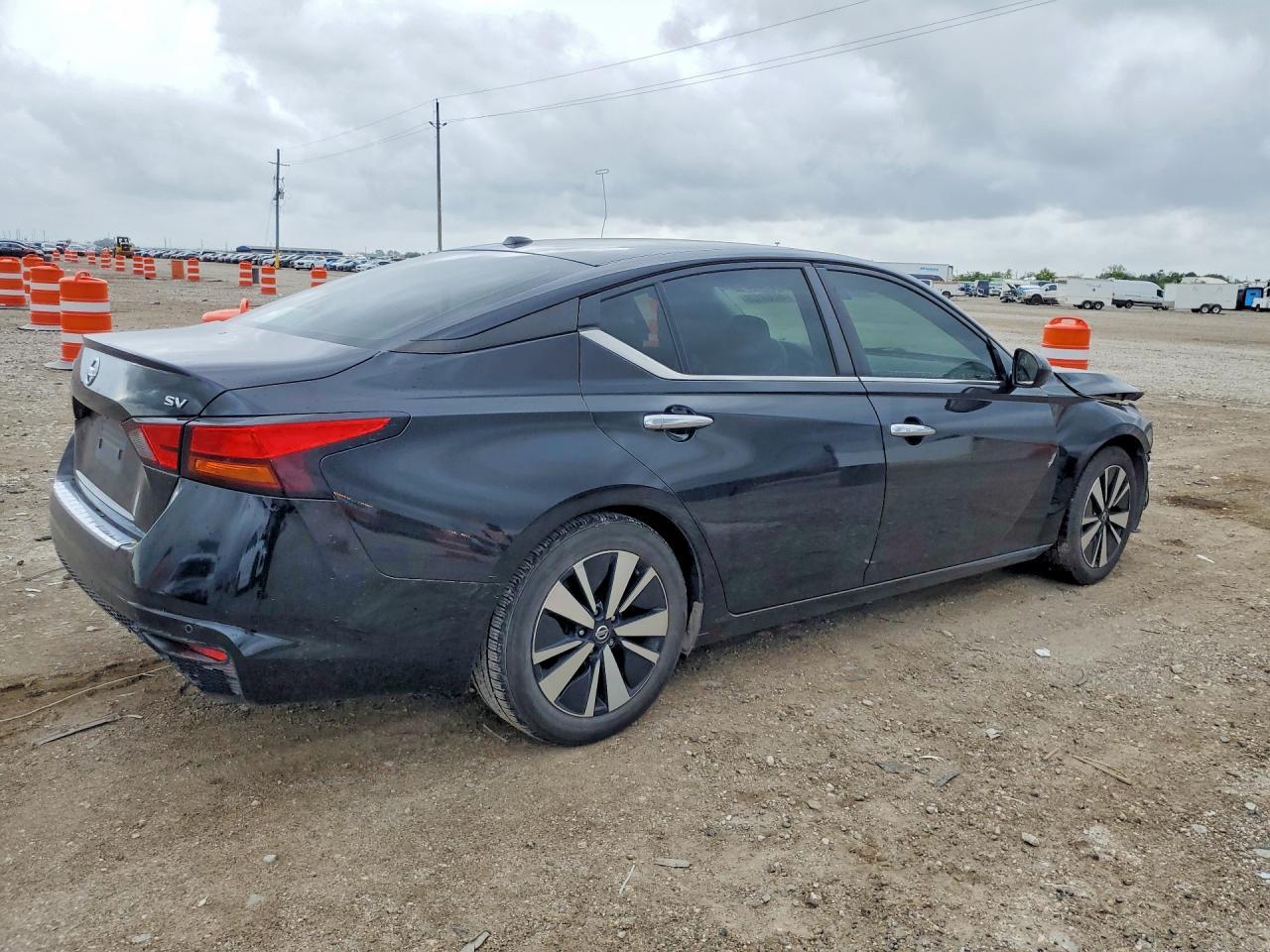 2022 Nissan Altima 2.5 Sv - zdjęcie 3