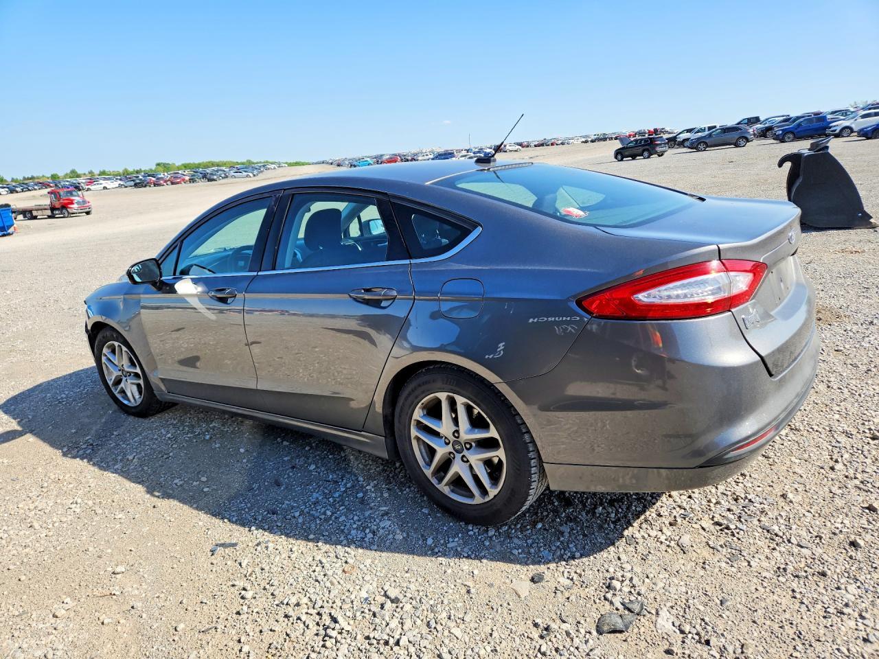 2013 Ford Fusion Se - zdjęcie 2