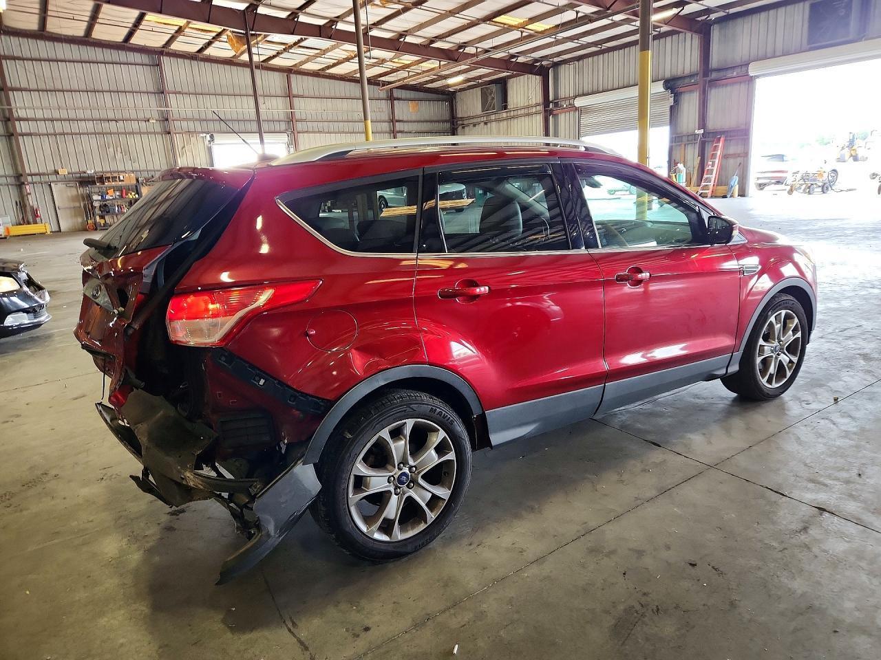 2016 Ford Escape Titanium - zdjęcie 3