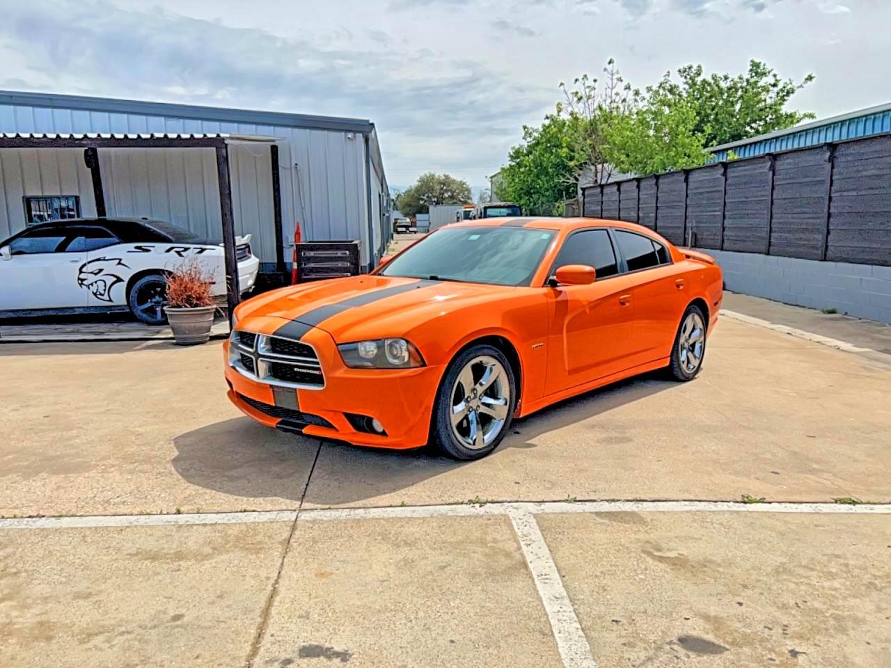 2014 Dodge Charger R - zdjęcie 2