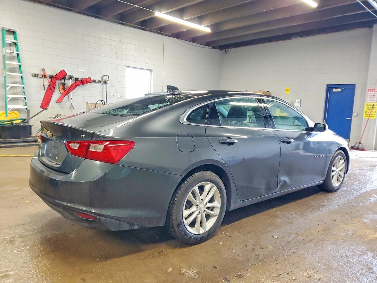 2016 Chevrolet Malibu Lt - zdjęcie 3