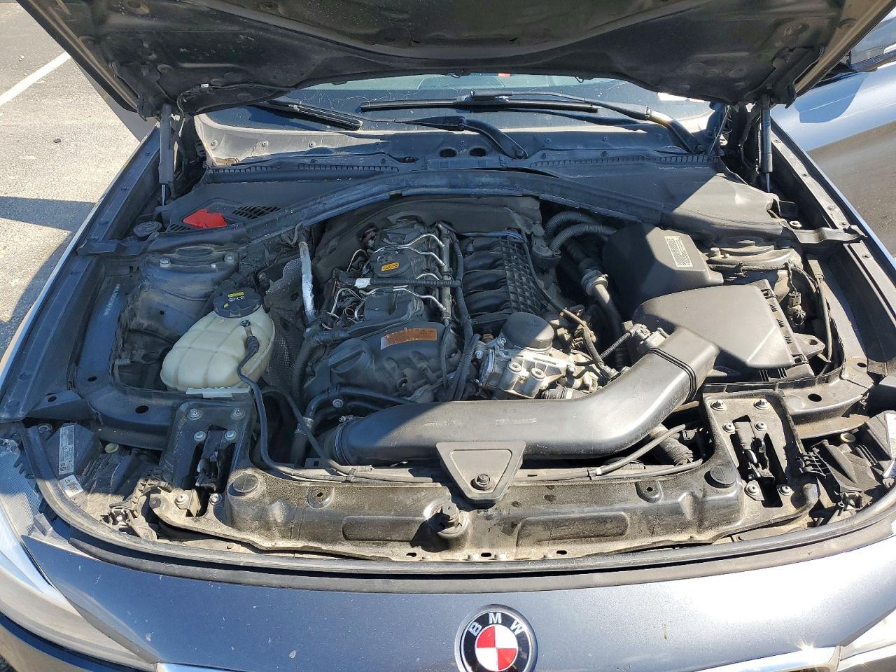 2015 BMW 335 Xigt - zdjęcie 11