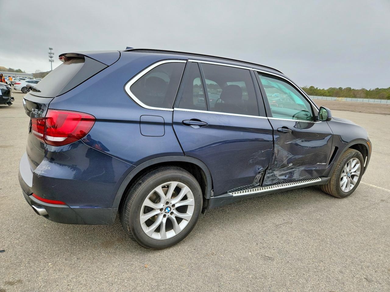 2016 BMW X5 xDrive35I - zdjęcie 3