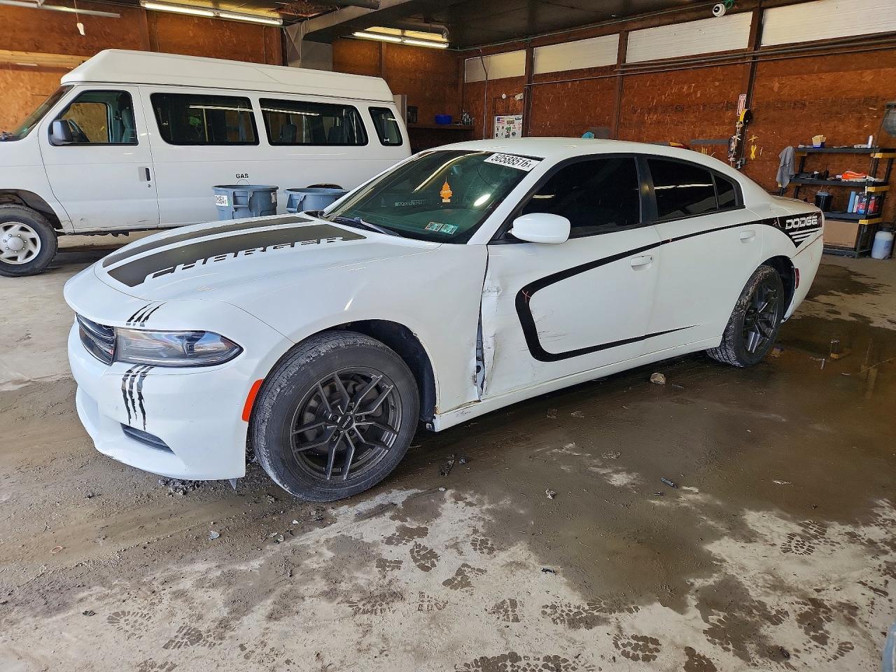 2016 Dodge Charger Sxt - zdjęcie główne