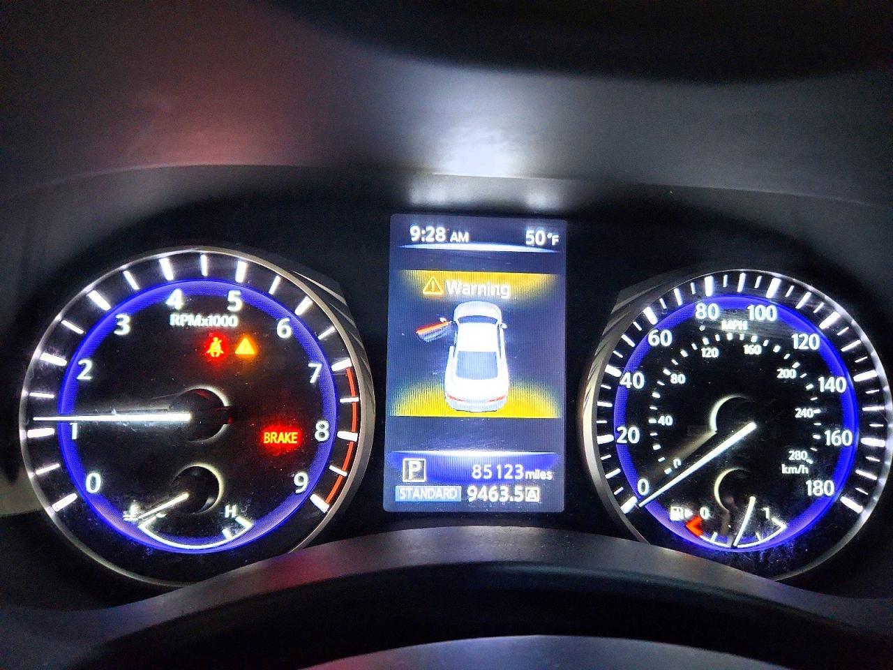 2018 Infiniti Q60 3.0T Luxe - zdjęcie 9