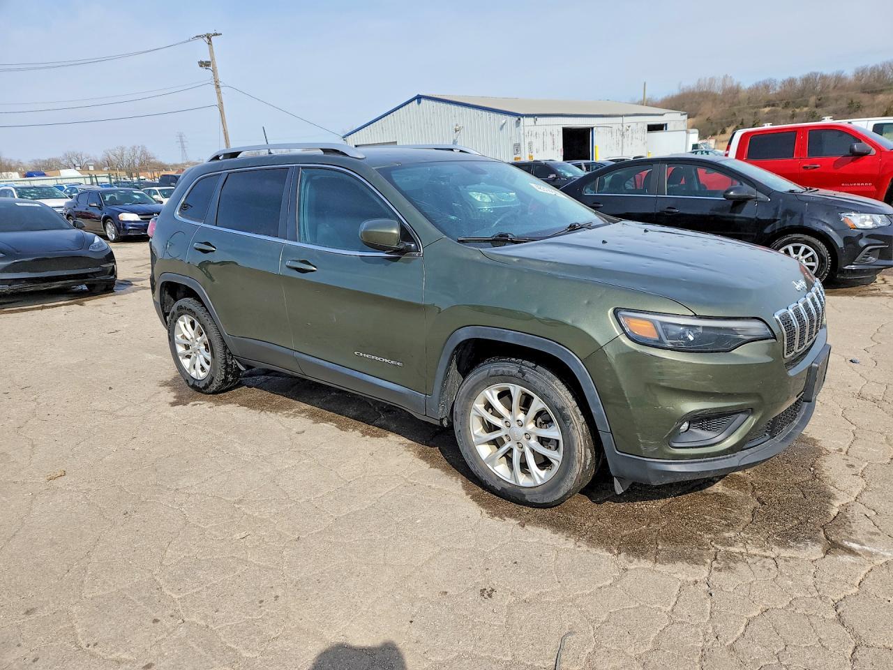 2019 Jeep Cherokee Latitude - zdjęcie 4