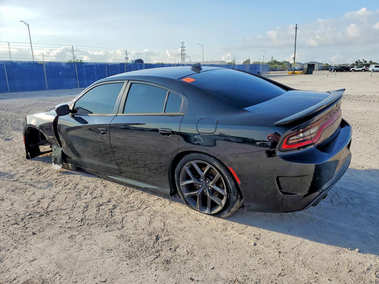 2019 Dodge Charger R - zdjęcie 2