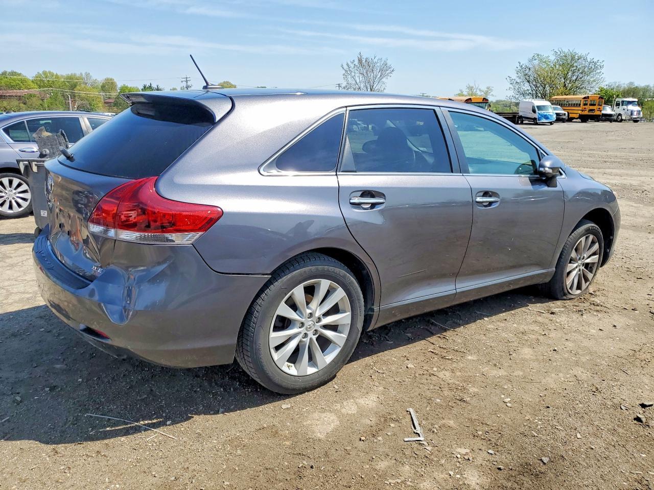 2014 Toyota Venza Xle - zdjęcie 3