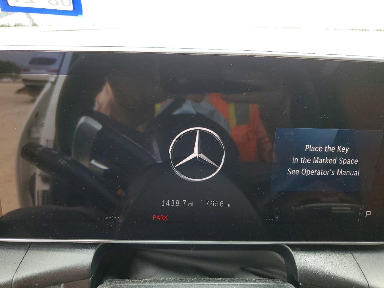 2025 Mercedes-Benz Glc 300 - zdjęcie 11