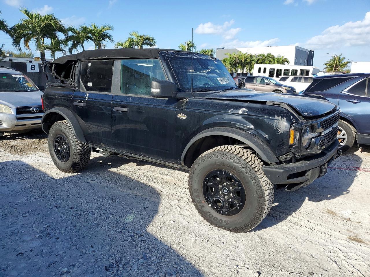 2024 Ford Bronco Wildtrak - zdjęcie 4