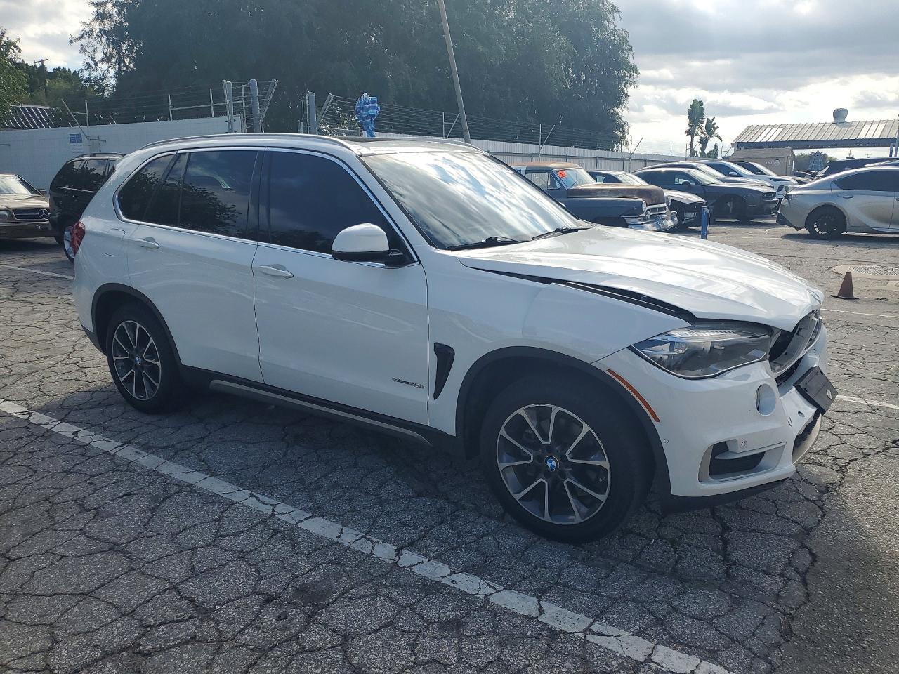 2017 BMW X5 Sdrive35I - zdjęcie 4