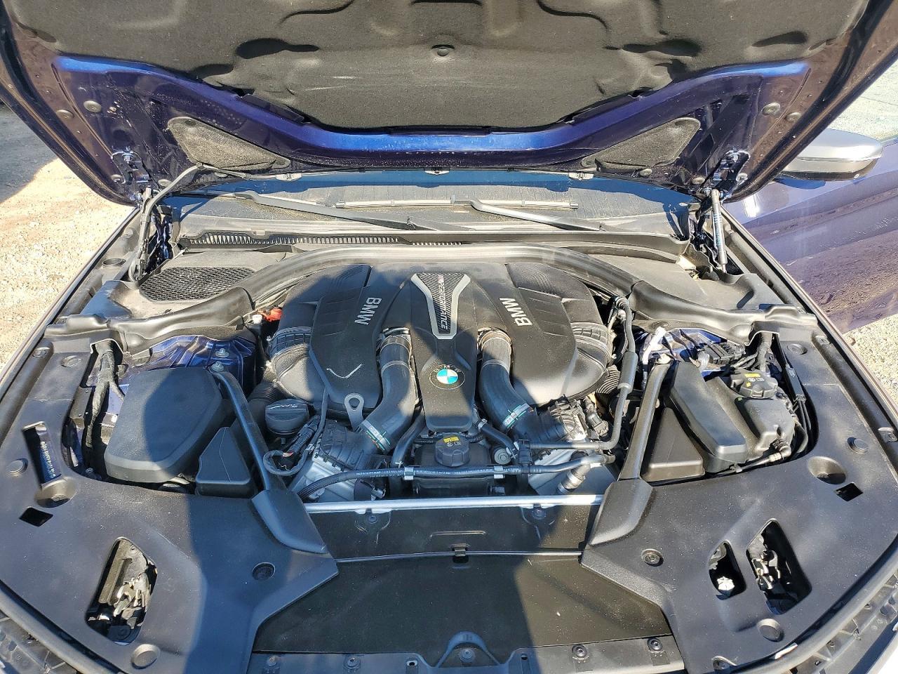2018 BMW M550Xi - zdjęcie 11